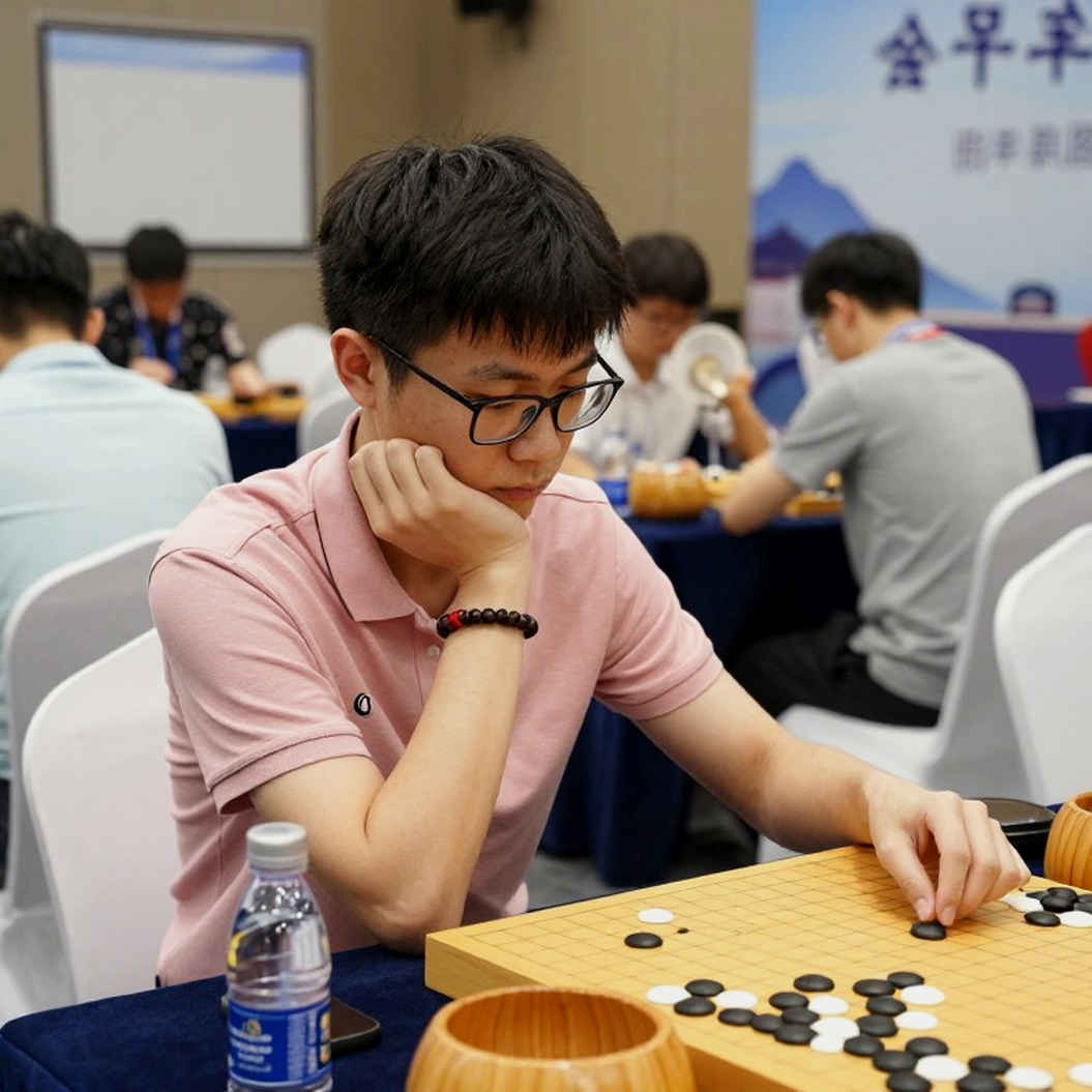 Quy trình rỗng: Khi nhà phân tích esports phải học cách nói 'không đủ dữ liệu'