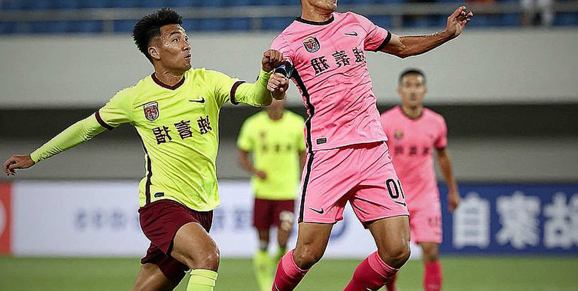 SLNA lên đỉnh V-League sau 5 vòng: 11 điểm, một điểm cách biệt và ký ức 2026 chưa cũ