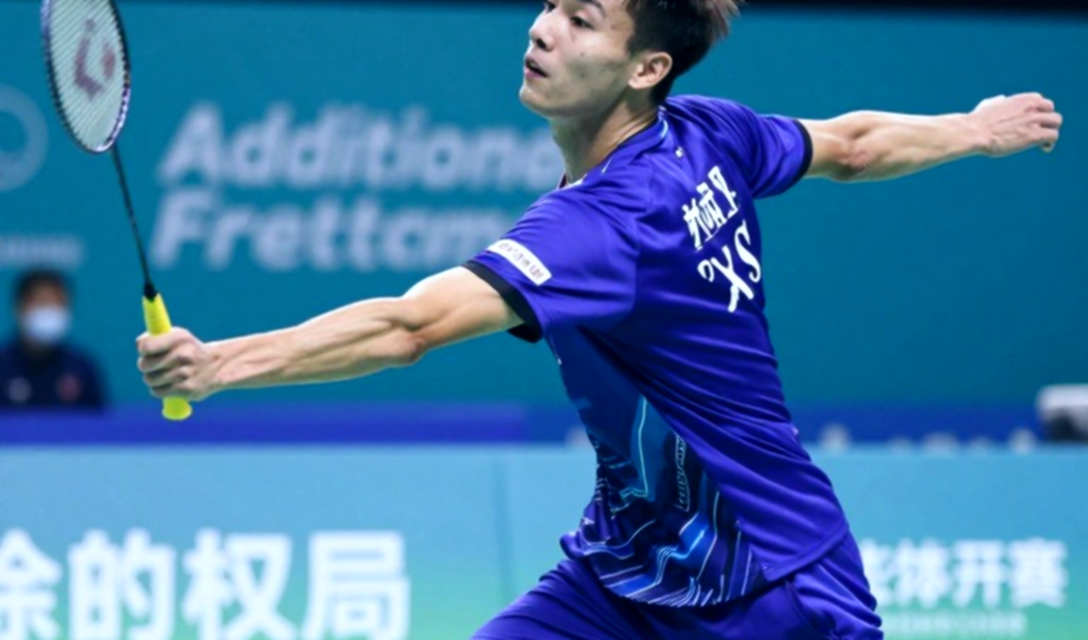 Alwi Farhan tập cùng Kento Momota: Đọc tín hiệu chuẩn bị trước Asian Games 2026