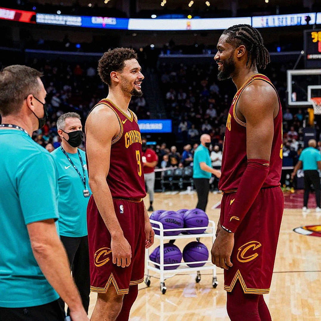 USA TODAY Sports dựng giải esports trung học quốc gia: Đọc bản đồ ba tựa game trước khi bóng lăn