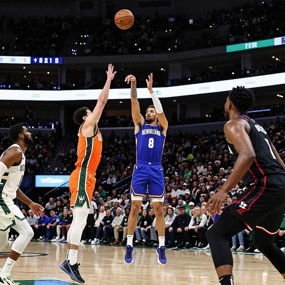 Thomas Walkup rời Olympiacos sau 5 năm: Dubai BC bắt đầu cuộc cách mạng bằng DNA vô địch