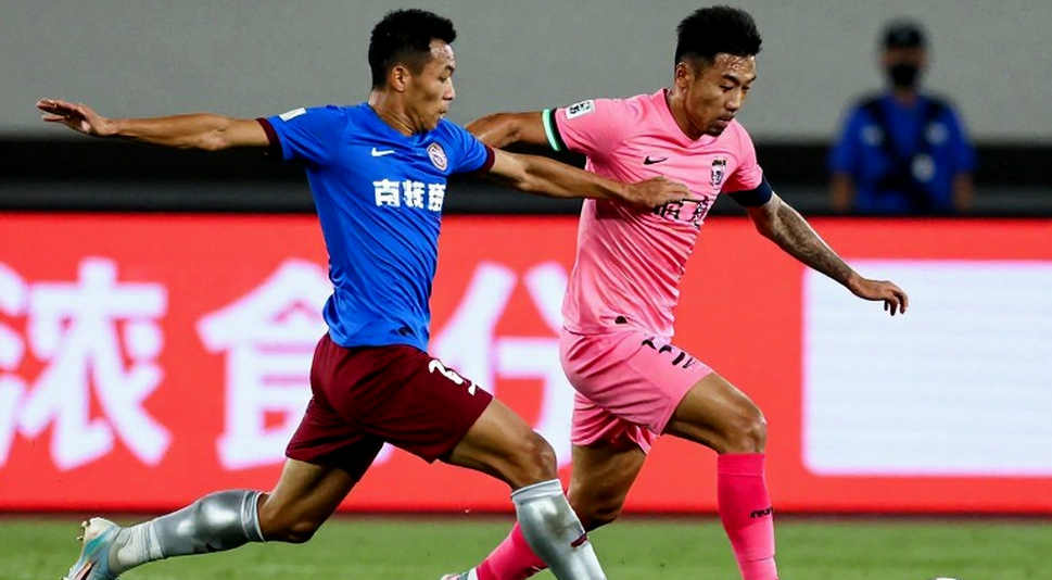 Bên dưới bảng lương V.League: Dòng tiền im lặng và bong bóng giá cầu thủ trẻ Bên dưới bảng lương V.League: Dòng tiền im lặng và bong bóng giá cầu thủ trẻ