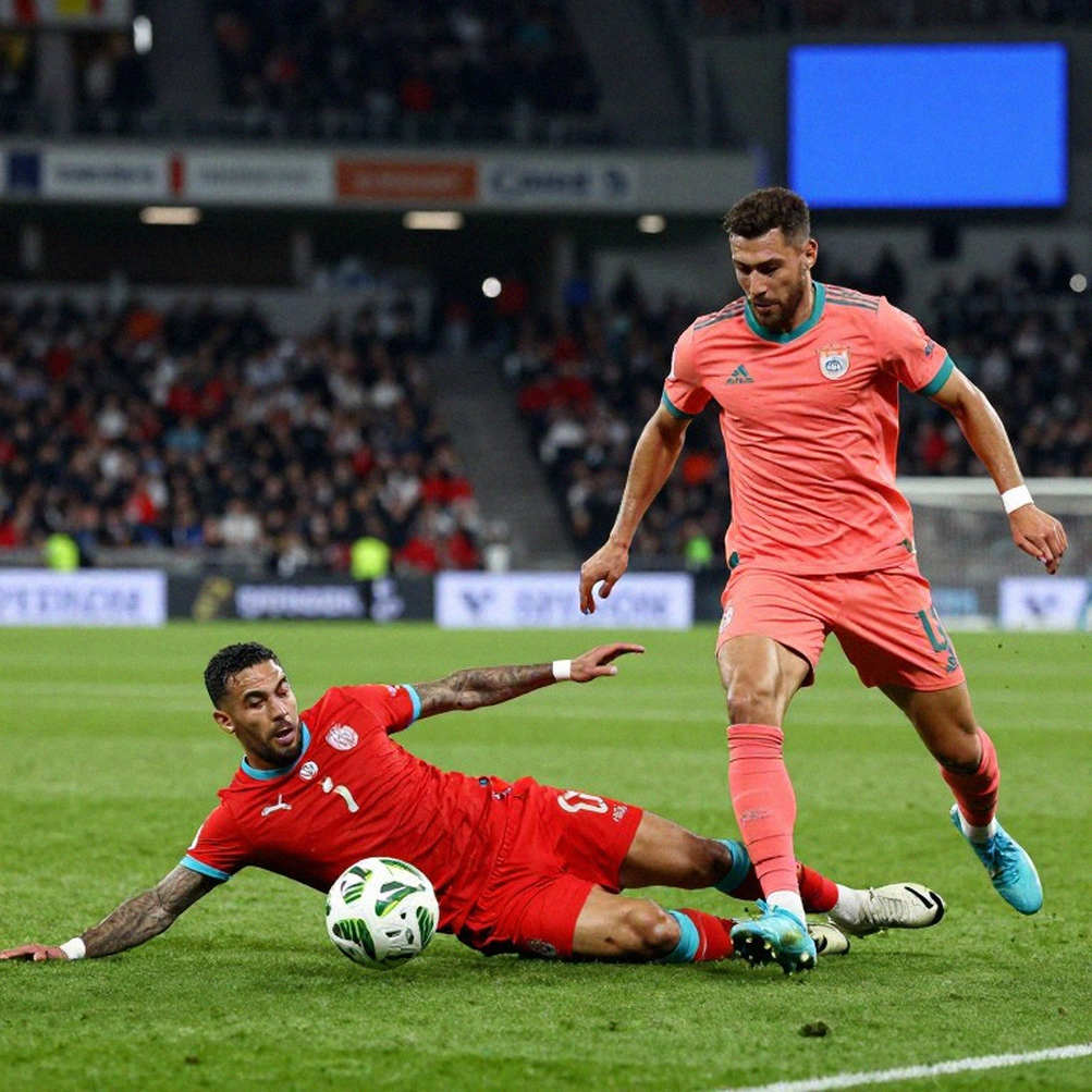 Real Madrid 4-1 Sevilla: tiếng nói từ đài phát thanh CLB và ranh giới giữa cáo buộc với sự thật