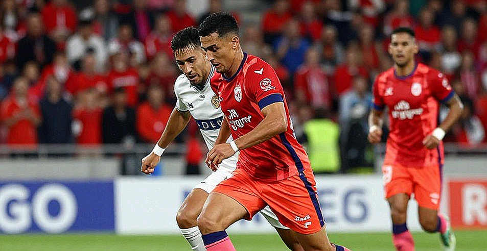 HAGL thua ngược trong trận cầu 7 bàn và 2 thẻ đỏ ở V-League: Khi niềm tin bị bỏ lại ở phút 90 HAGL thua ngược trong trận cầu 7 bàn và 2 thẻ đỏ ở V-League: Khi niềm tin bị bỏ lại ở phút 90