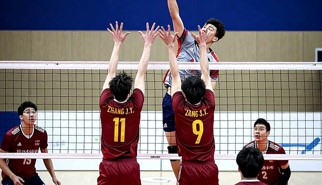 Calvert-Lewin đứng thẳng: nghi thức quỳ gối đã hết hạn trước khi tranh cãi nổ ra