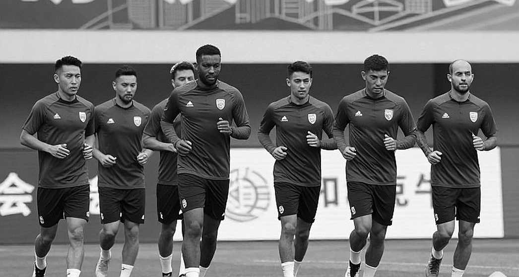Kimmich bị gạch tên: Kahn, Ballack và phép thử vai trò của đội trưởng Đức