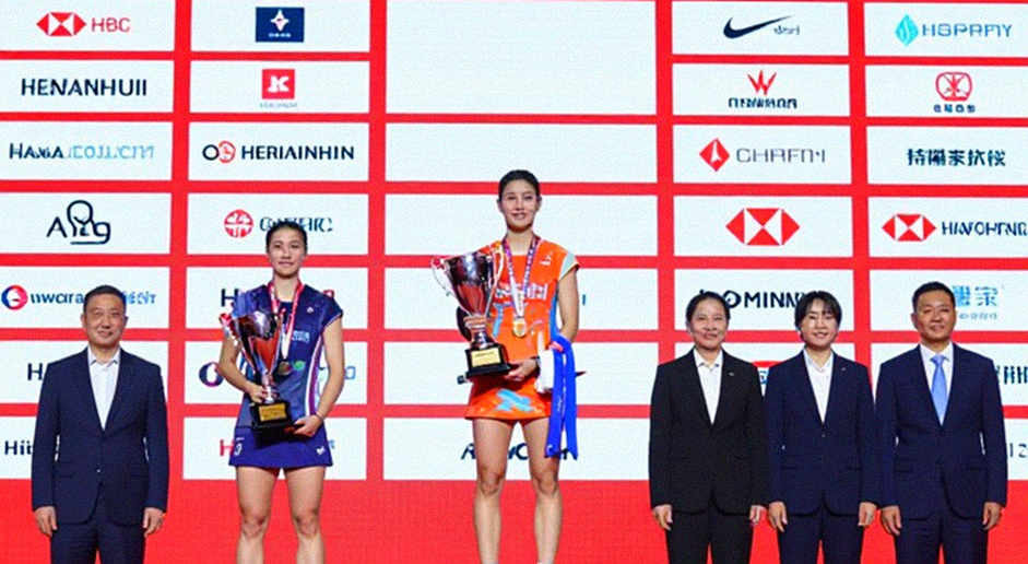 Cầu lông nữ Việt Nam: khi 173 khán giả và một suất Olympic nặng ngang nhau Cầu lông nữ Việt Nam: khi 173 khán giả và một suất Olympic nặng ngang nhau