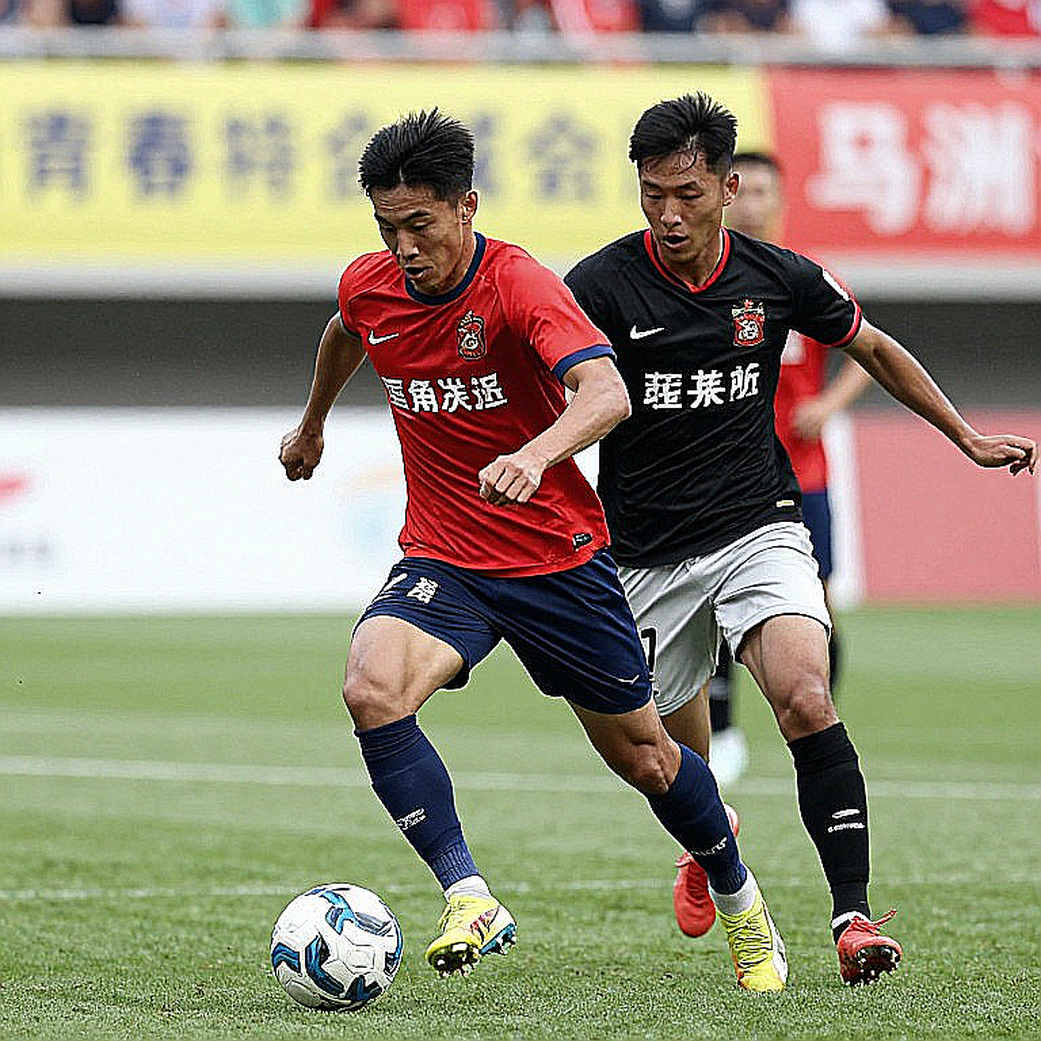 Suất ngoại binh thứ tư của V.League: hàng công xây bằng tiền, học viện trả giá