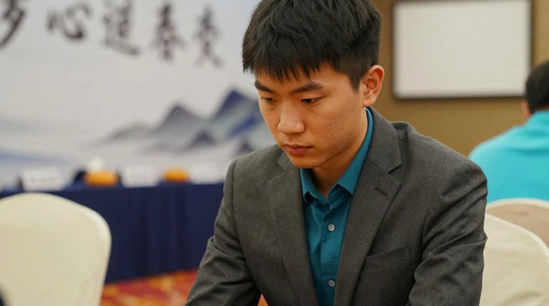 Khai cuộc Scotch: Từ bị coi là vô hại đến vũ khí của Kasparov và bài học 60 phút