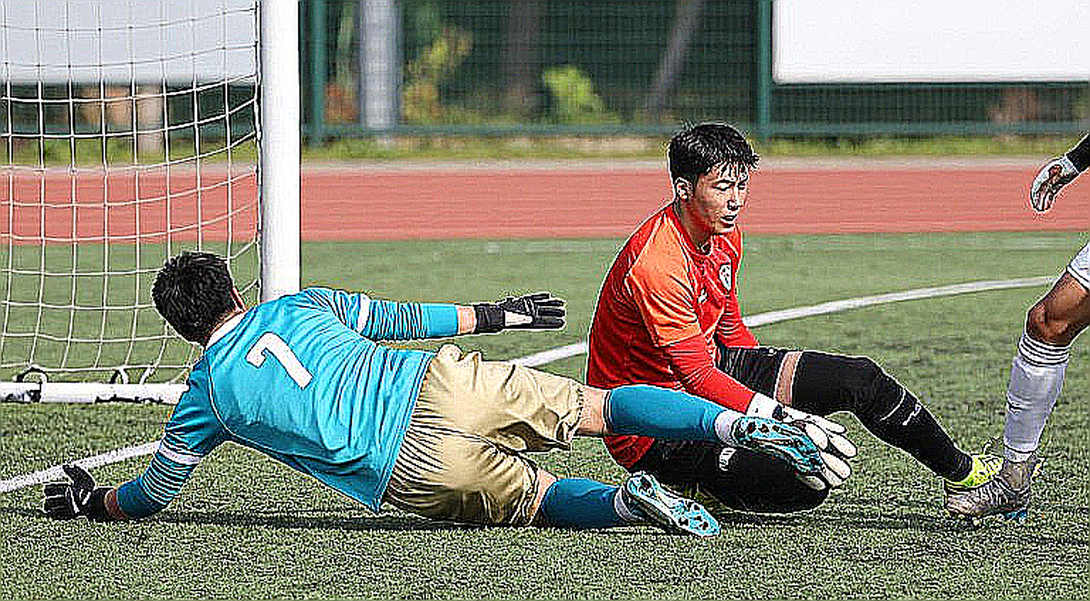 Nguyễn Xuân Son chạy đua hồi phục trước Asian Cup 2027: Hàng công tuyển Việt Nam đối diện bài toán lực lượng