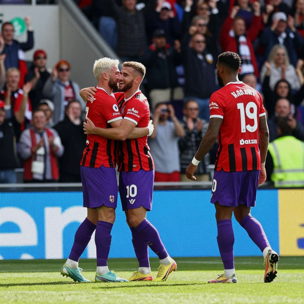 Bergvall ký hợp đồng dài hạn với Tottenham: Tin vui hay bẫy thời gian? Bergvall ký hợp đồng dài hạn với Tottenham: Tin vui hay bẫy thời gian?