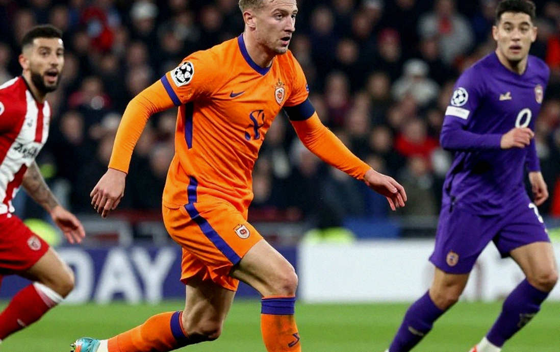 Điều khoản 55 triệu euro của Araújo: bài toán Liverpool hoãn trả lời đến tháng Sáu