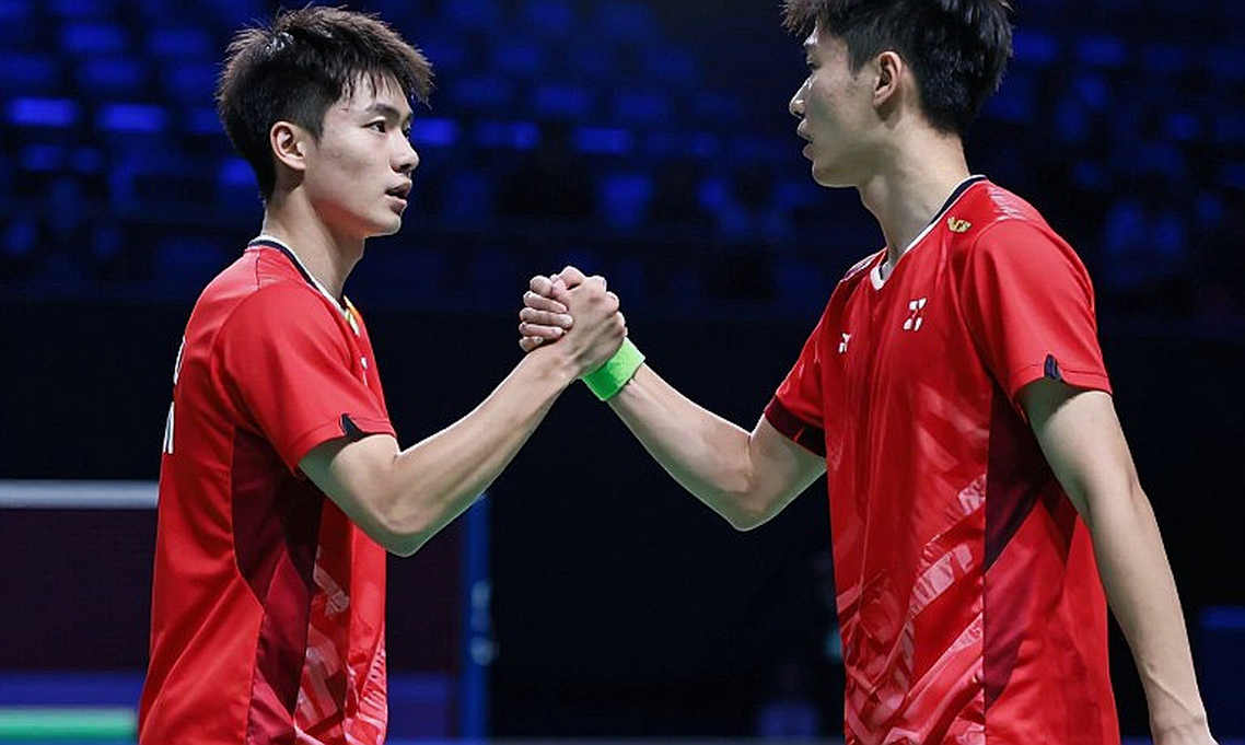 Tấm HCV cầu lông SEA Games 31 và dòng chữ nhỏ vẫn thiếu trong hợp đồng vận động viên Việt Nam Tấm HCV cầu lông SEA Games 31 và dòng chữ nhỏ vẫn thiếu trong hợp đồng vận động viên Việt Nam