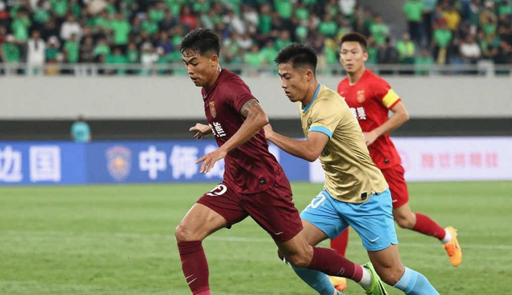 Al-Fateh 2-3 Al-Khaleej: 18 phút cầm 2-0, 6 phút đánh rơi tất cả