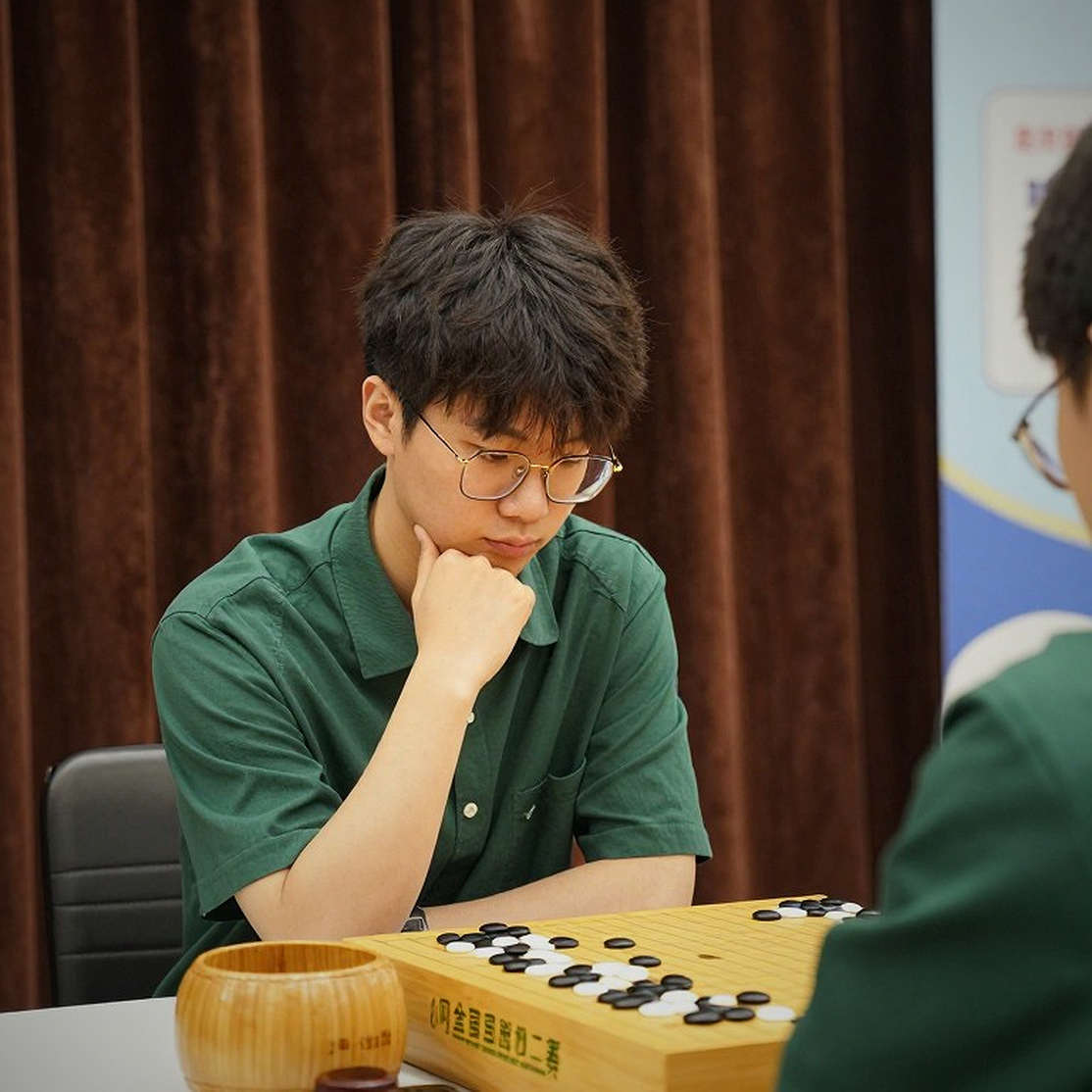 ChessBase Magazine #225: Tiêu đề European Club Cup, ruột bài Prague 2026 và phép thử độ tin cậy dữ liệu