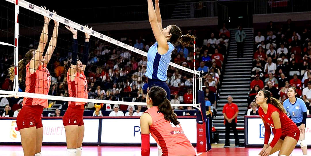 Nebraska đè bẹp Creighton 3-0: 15.405 khán giả tại Pinnacle Bank Arena mới là bản cáo trạng thật
